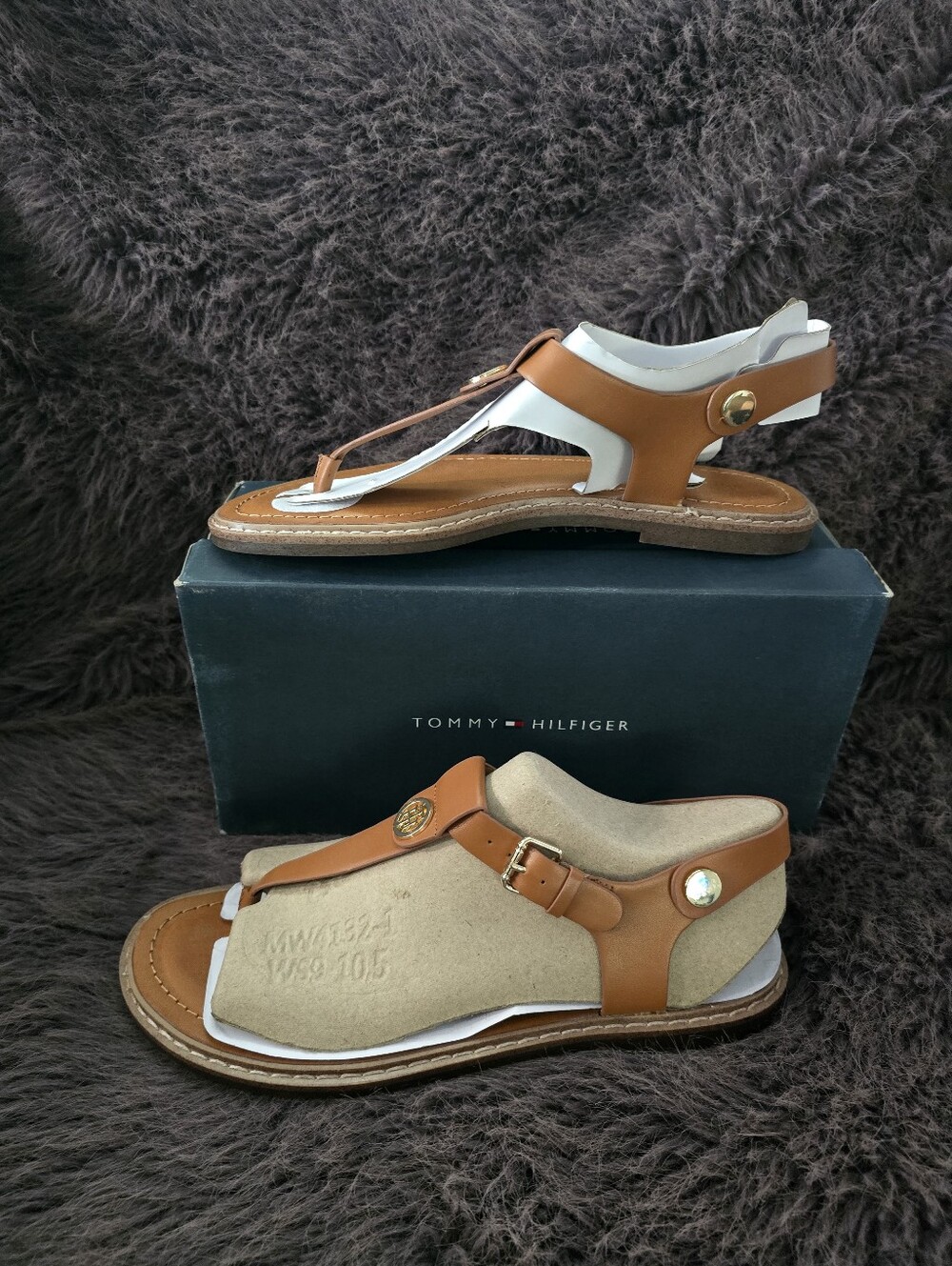 Tommy Hilfiger Brown  Leather T-Strap Sandals TW BENNIA